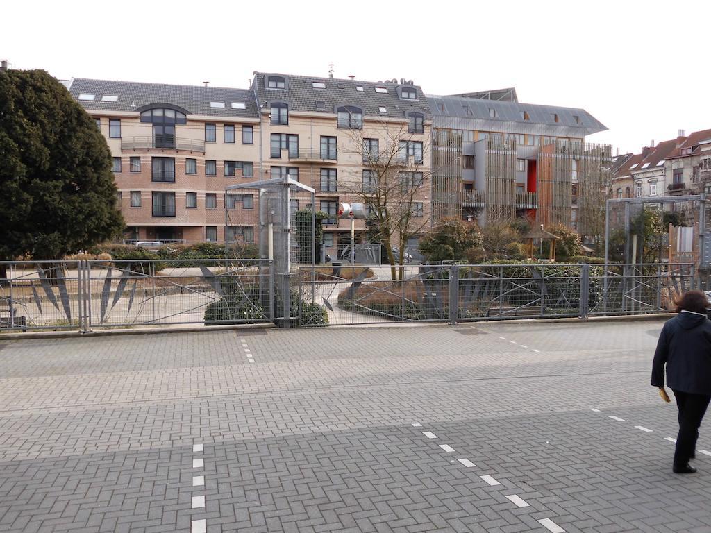 Rooms&apartments Housingbrussels * Brussel